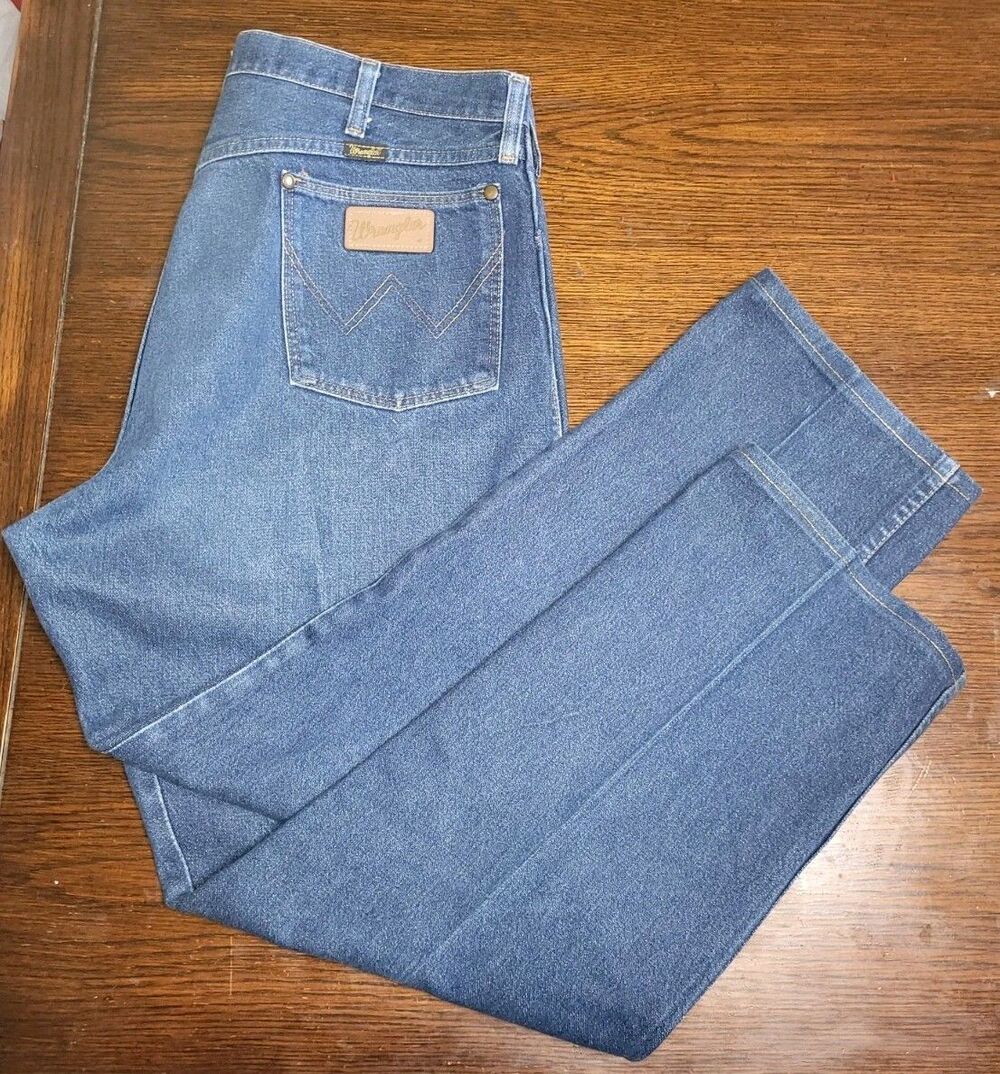 VTG 1986 Wrangler 13MWZ Jeans Made in USA Mens 38x29 Blue Denim Cowboy Cut 40x32